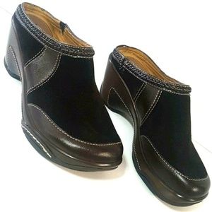 NATURALIZER 6.5 Brown Slip On Leather Mules Clogs